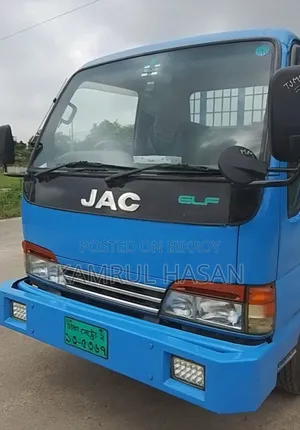 পিকাপ গাড়ি
