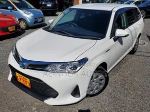 Toyota Corolla Fielder 1.5 Hybrid FWD 2021 White