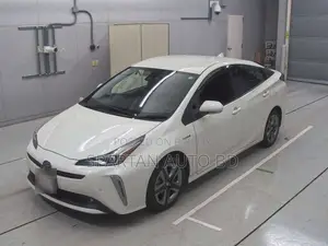 Toyota Prius 2020 Pearl