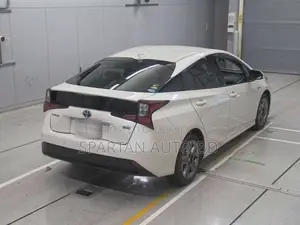Toyota Prius 2020 Pearl