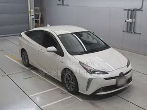 Toyota Prius 2020 Pearl