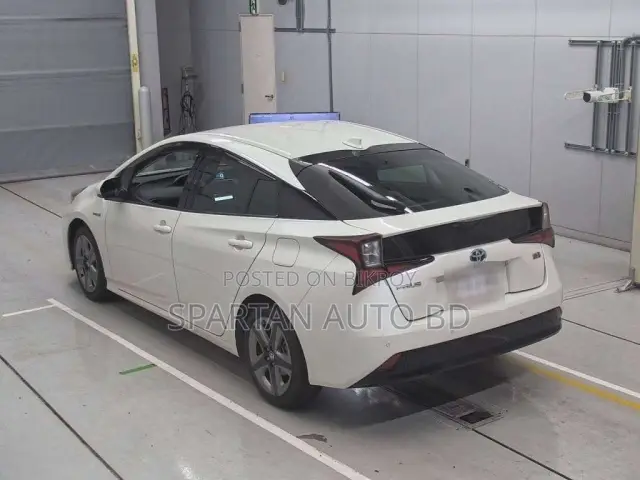 Toyota Prius 2020 Pearl