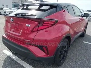 Toyota C-HR 2021 Red