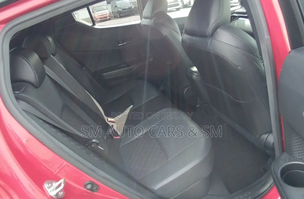 Toyota C-HR 2021 Red