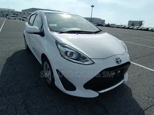 Toyota Aqua 2021 White