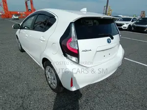 Toyota Aqua 2021 White