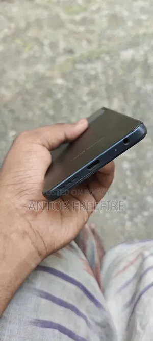 Tecno Spark 40 128 GB Black
