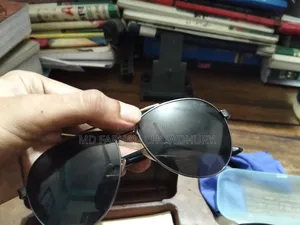 সানগ্লাস সেল