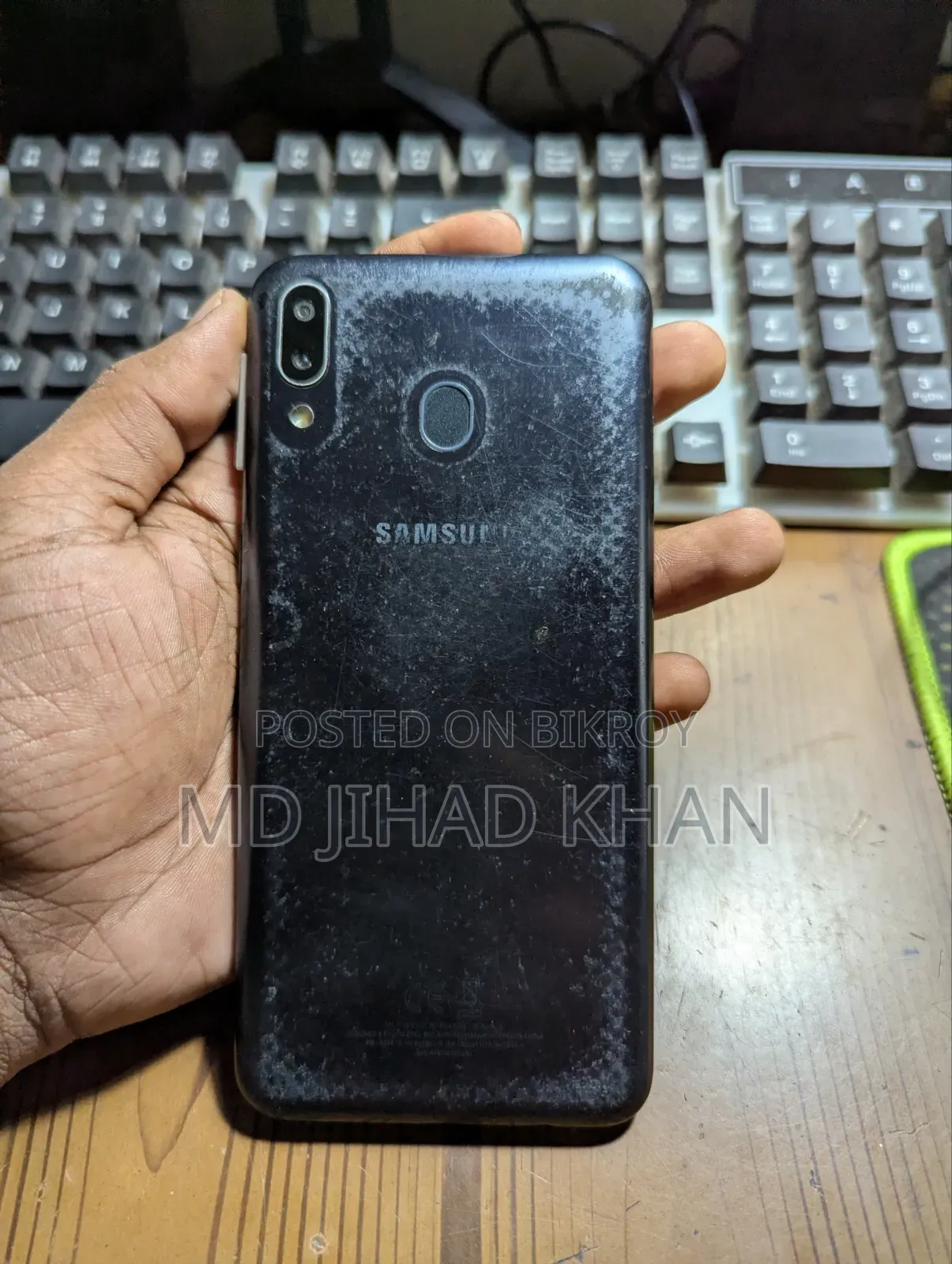 Samsung Galaxy M20 32 GB Black
