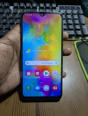 Samsung Galaxy M20 32 GB Black