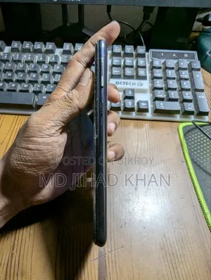 Samsung Galaxy M20 32 GB Black