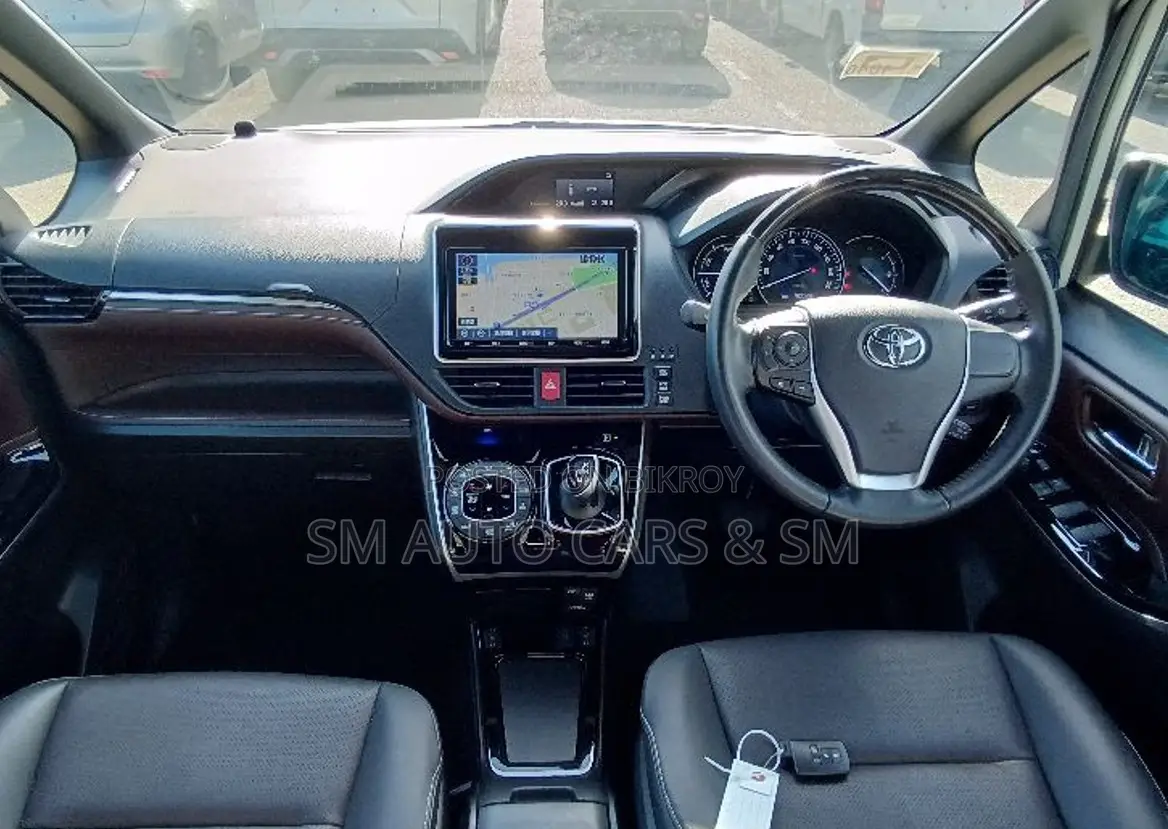 Toyota Esquire 2021 Pearl