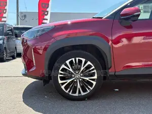 Toyota Yaris Cross 2021 Maroon