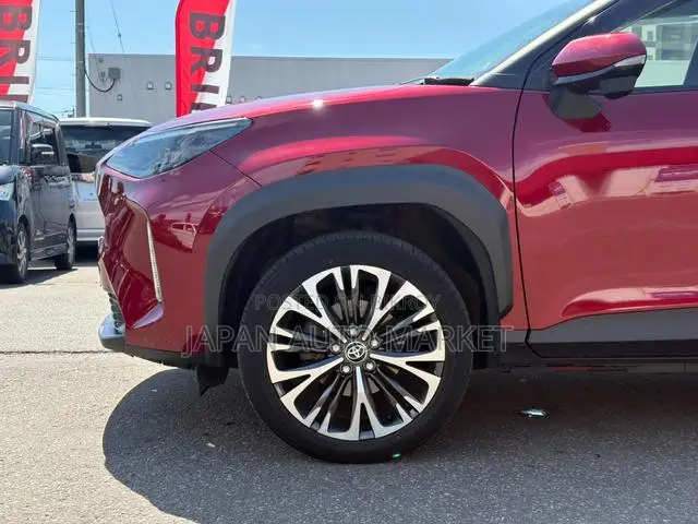 Toyota Yaris Cross 2021 Maroon
