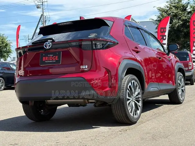 Toyota Yaris Cross 2021 Maroon