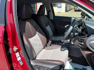 Toyota Yaris Cross 2021 Maroon