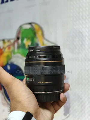 Canon 85mm Lens F1.8