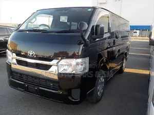 Toyota HiAce 2022 Black
