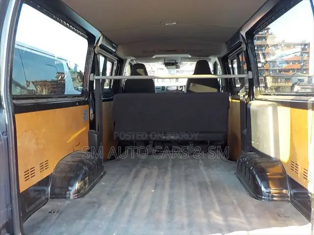 Toyota HiAce 2022 Black
