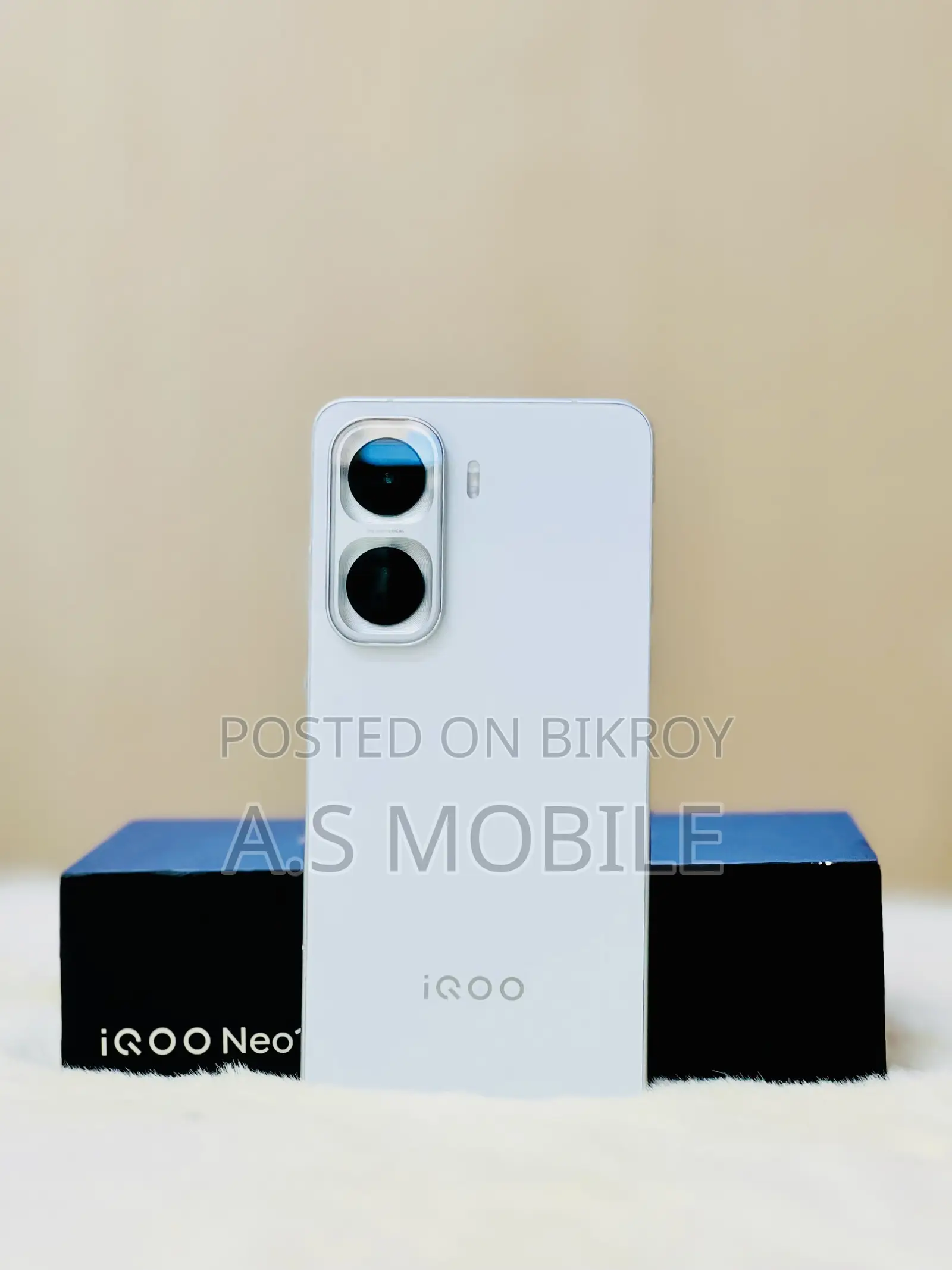 iQOO Neo11 256 GB White