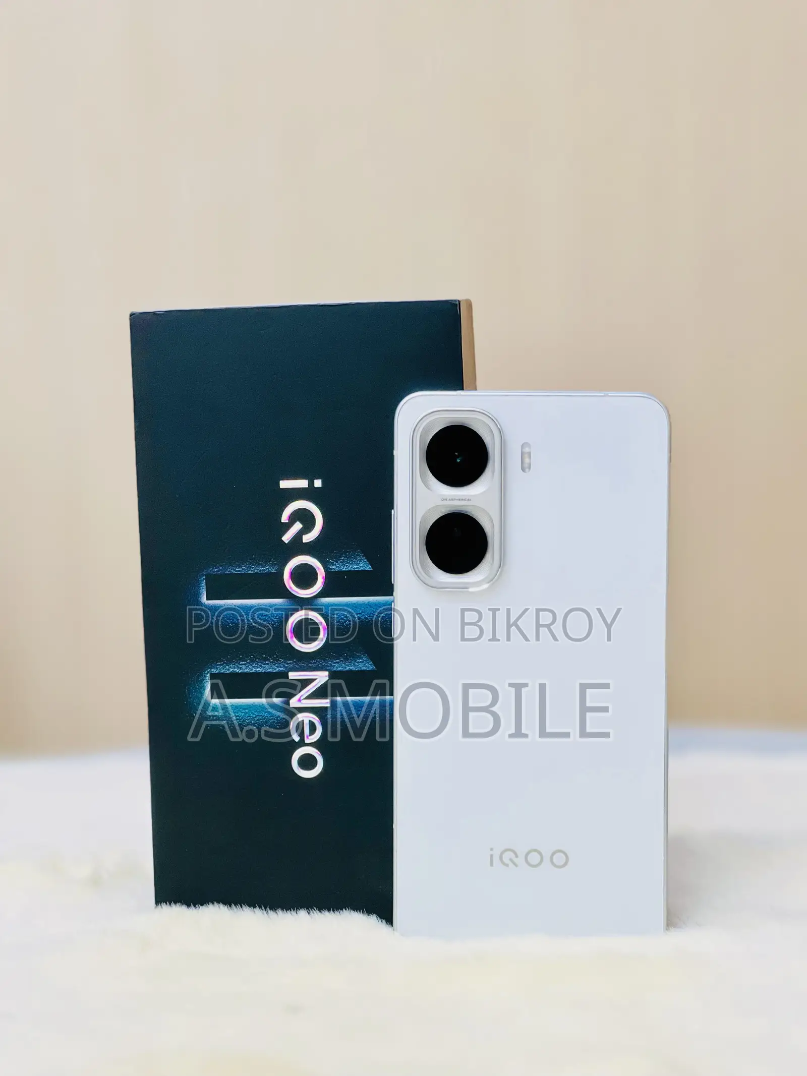 iQOO Neo11 256 GB White