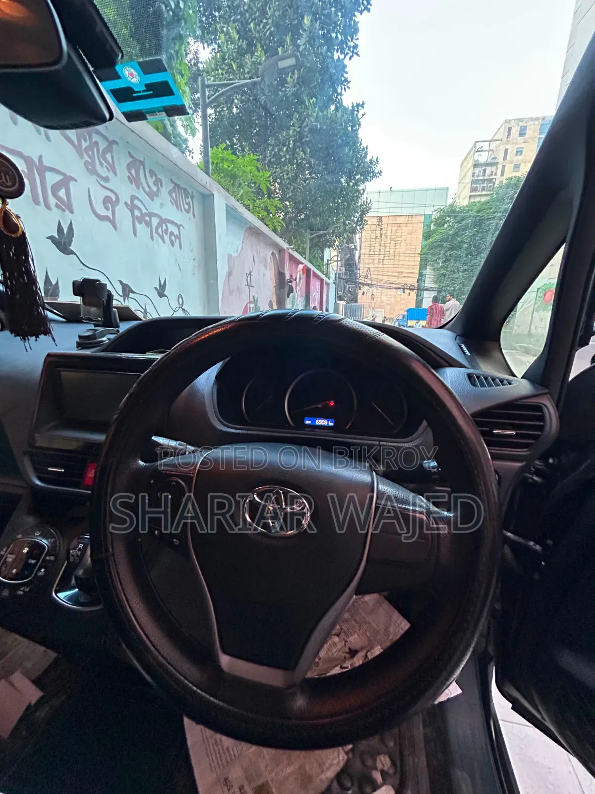 Toyota Voxy Hybrid X 2WD 7-Seater 2016 Black