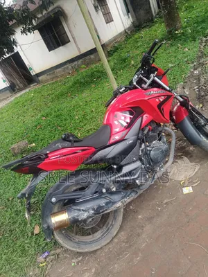 Hero Hunk 190 2025 Red