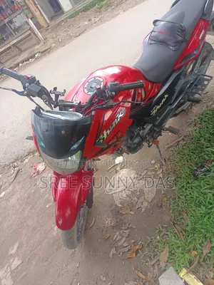 Hero Hunk 190 2025 Red