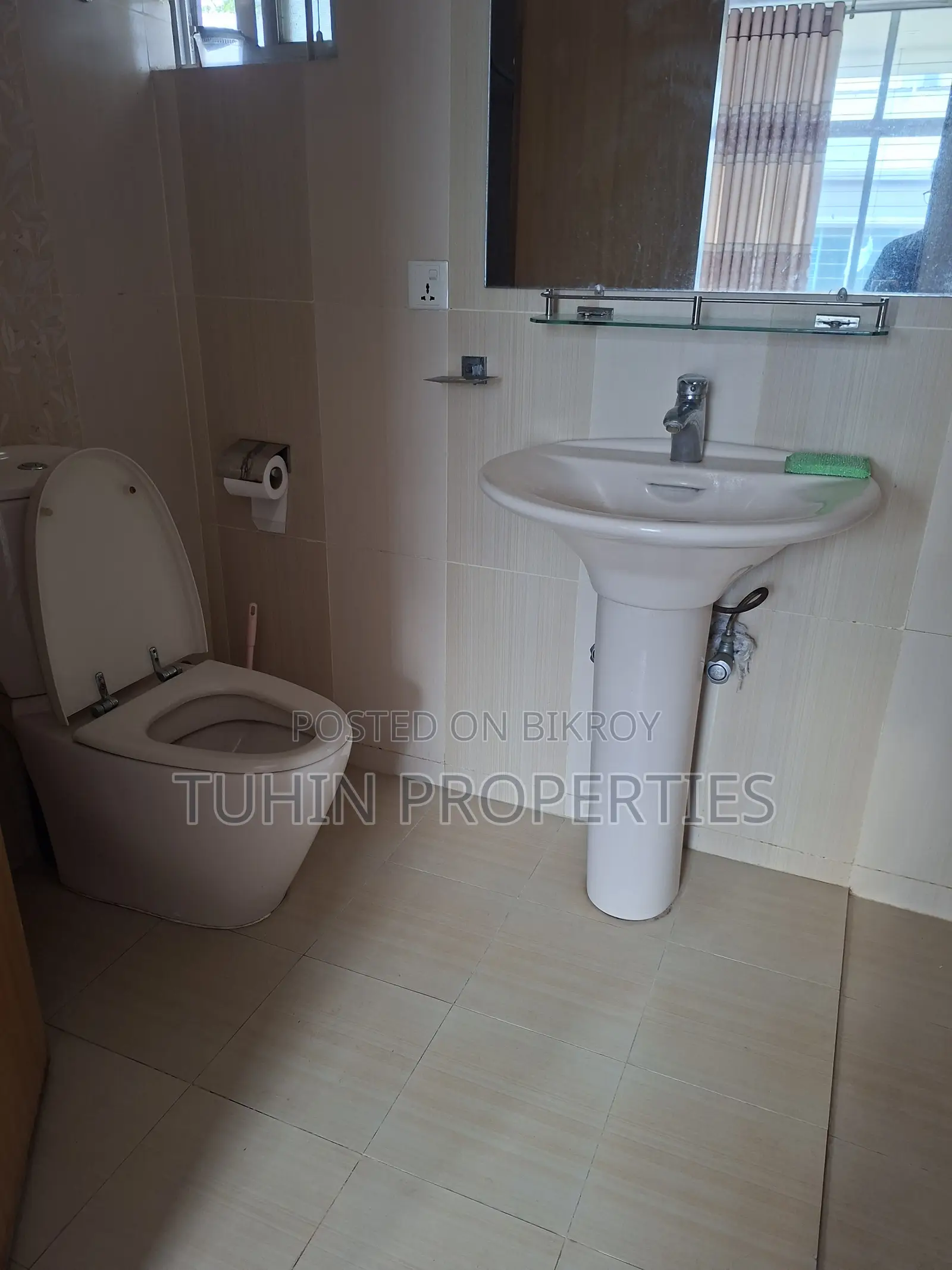 3bdrm Apartment in Uttara for sale