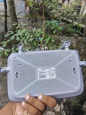 Mercusys AC1200 Dual Band WiFi Router
