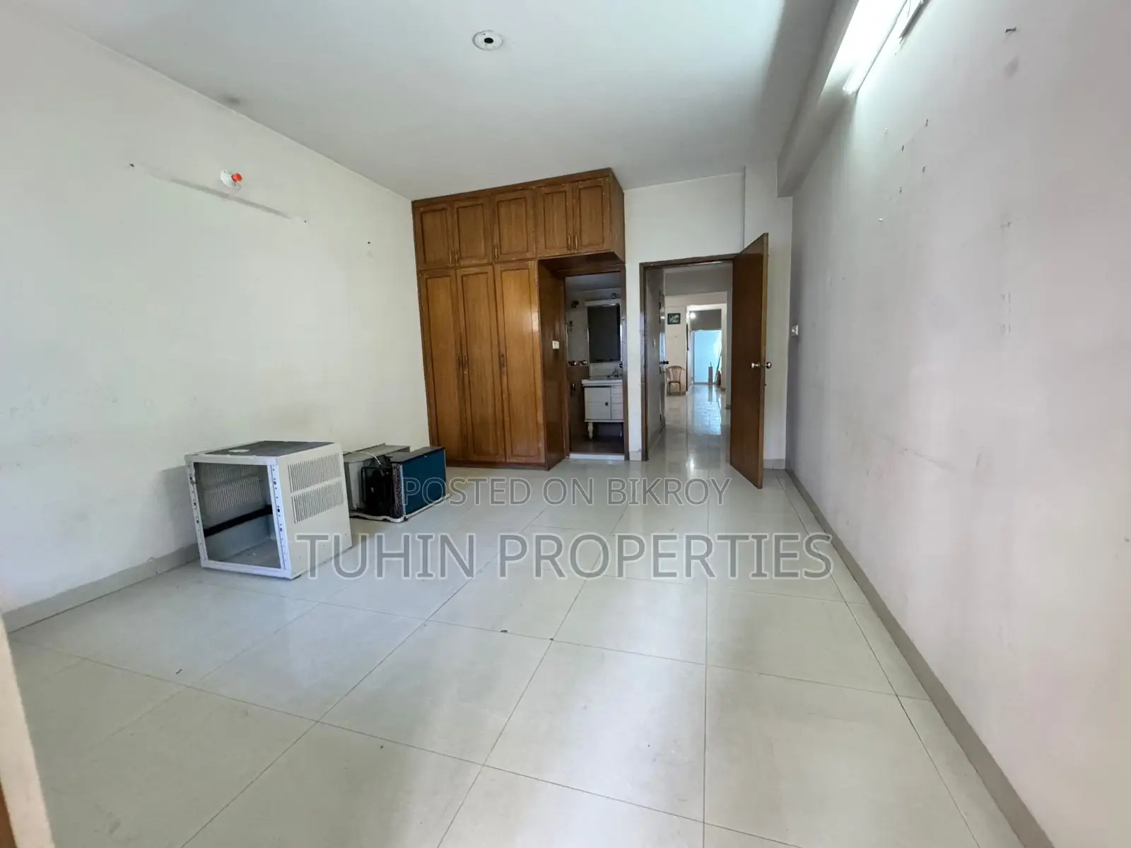 4bdrm Apartment in Uttara for sale