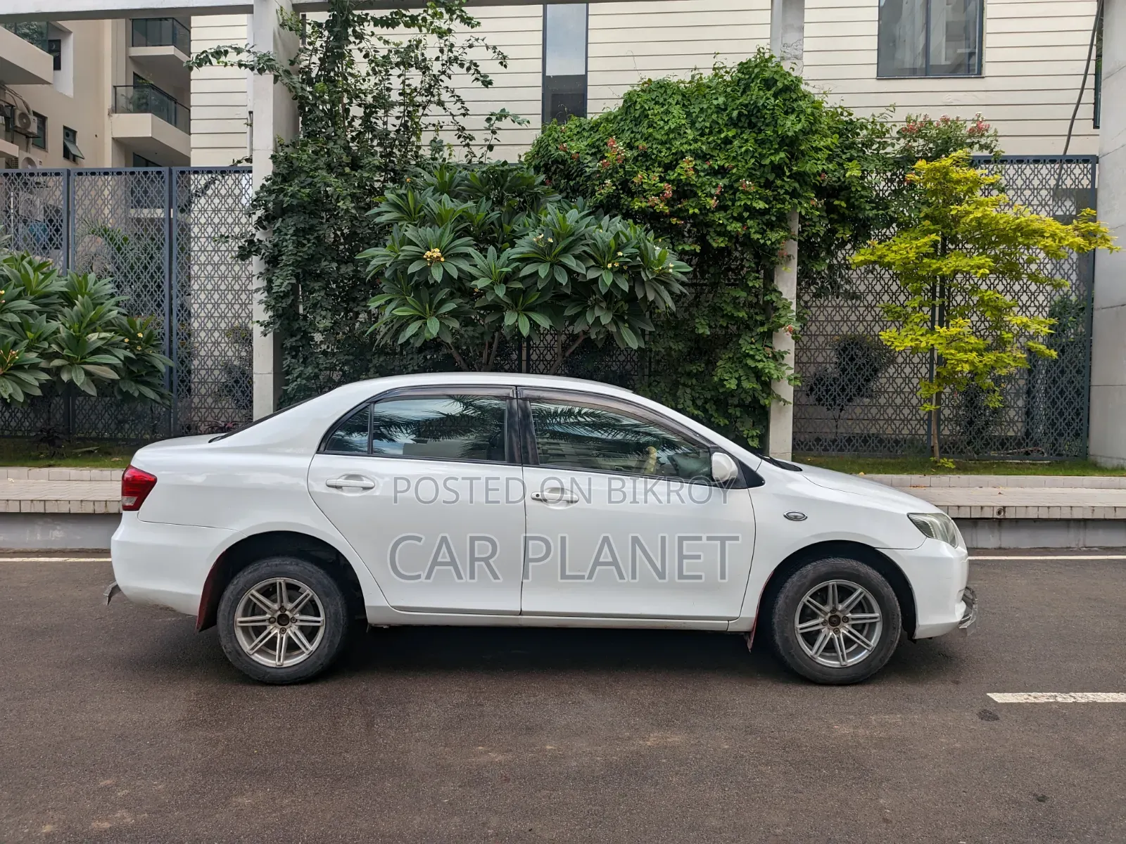 Toyota Axio 1.5 G 2WD 2010 White