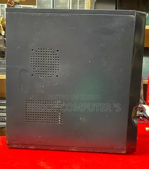 Desktop Computer 8GB AMD Ryzen 3 SSHD (Hybrid) 256GB