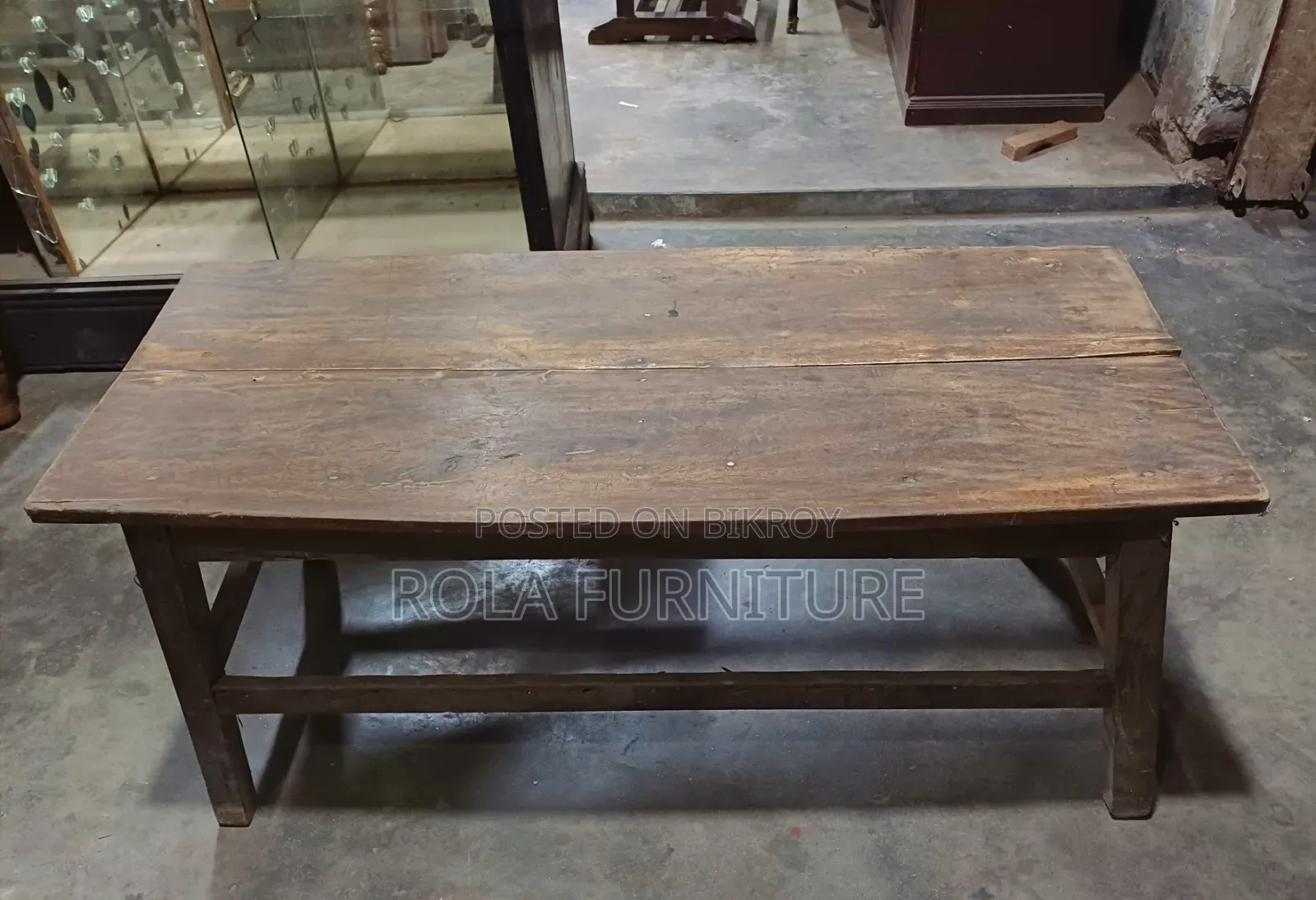 Sari Rendi Kath T Table