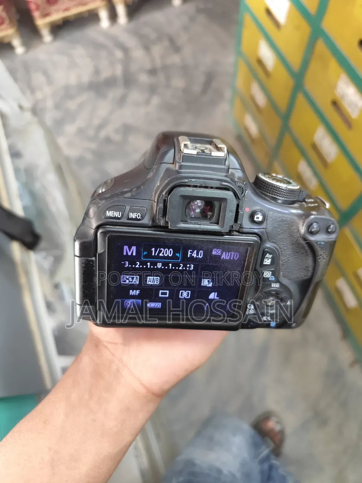 DSLR CANON 600D With 75-700mm Zoom Lens