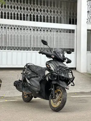Yamaha YBR 2024 White