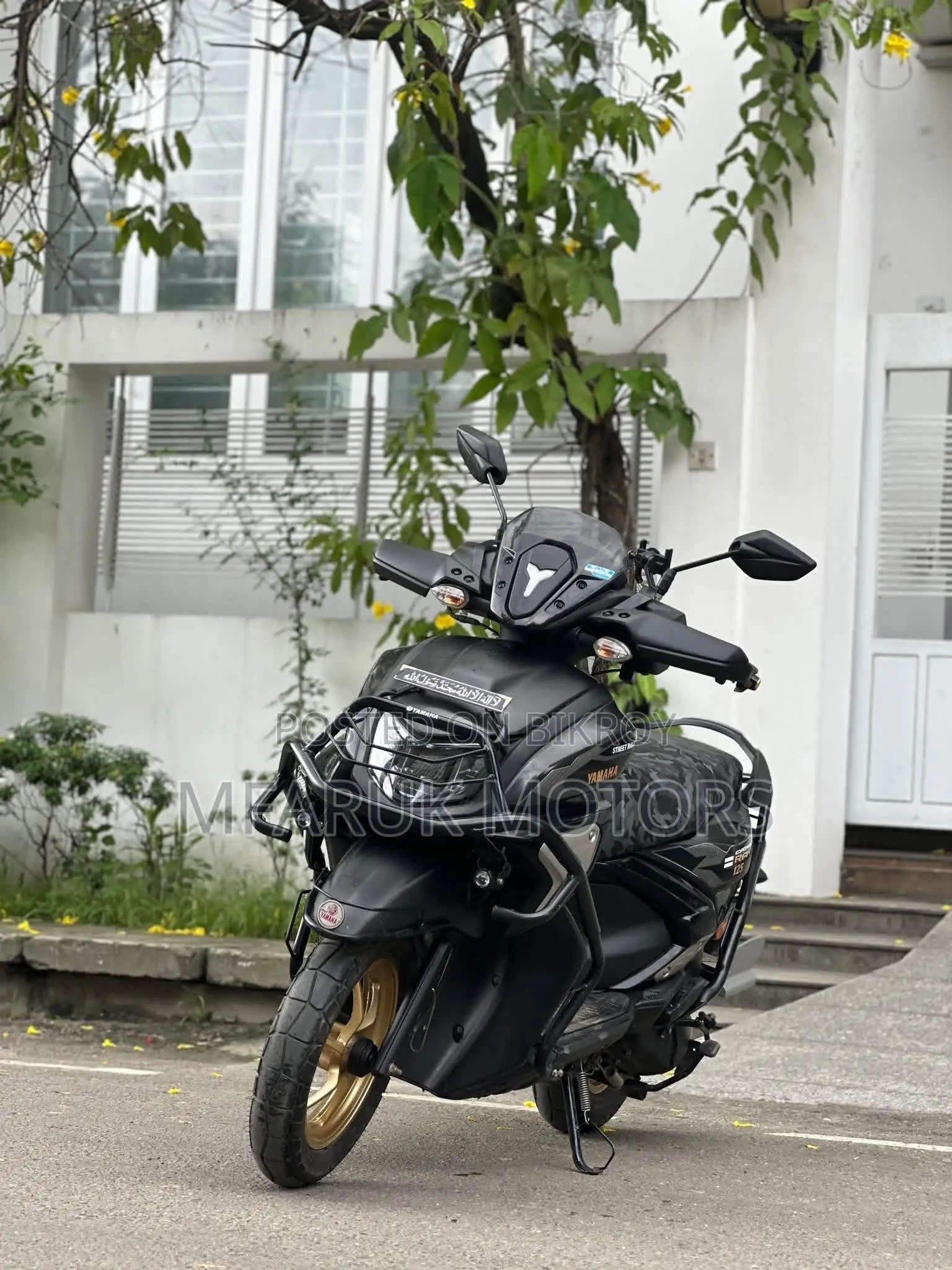 Yamaha YBR 2024 White