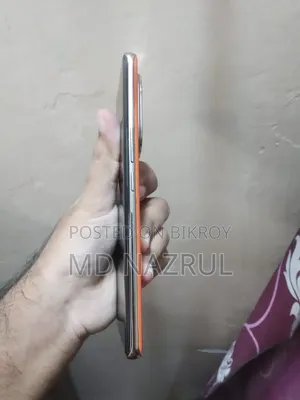 iQOO Z9 256 GB Orange