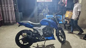 TVS Apache RTR 160 4V 2017 Blue