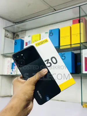 New Realme V30 128 GB Black