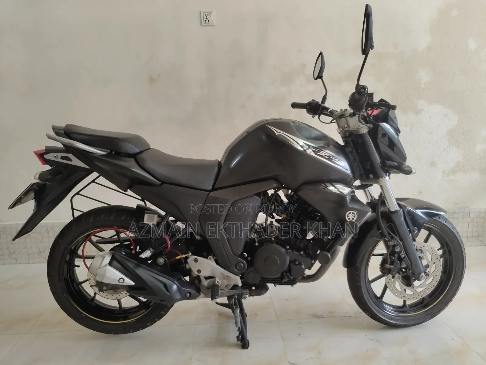 Yamaha FZS V2 2023 Black