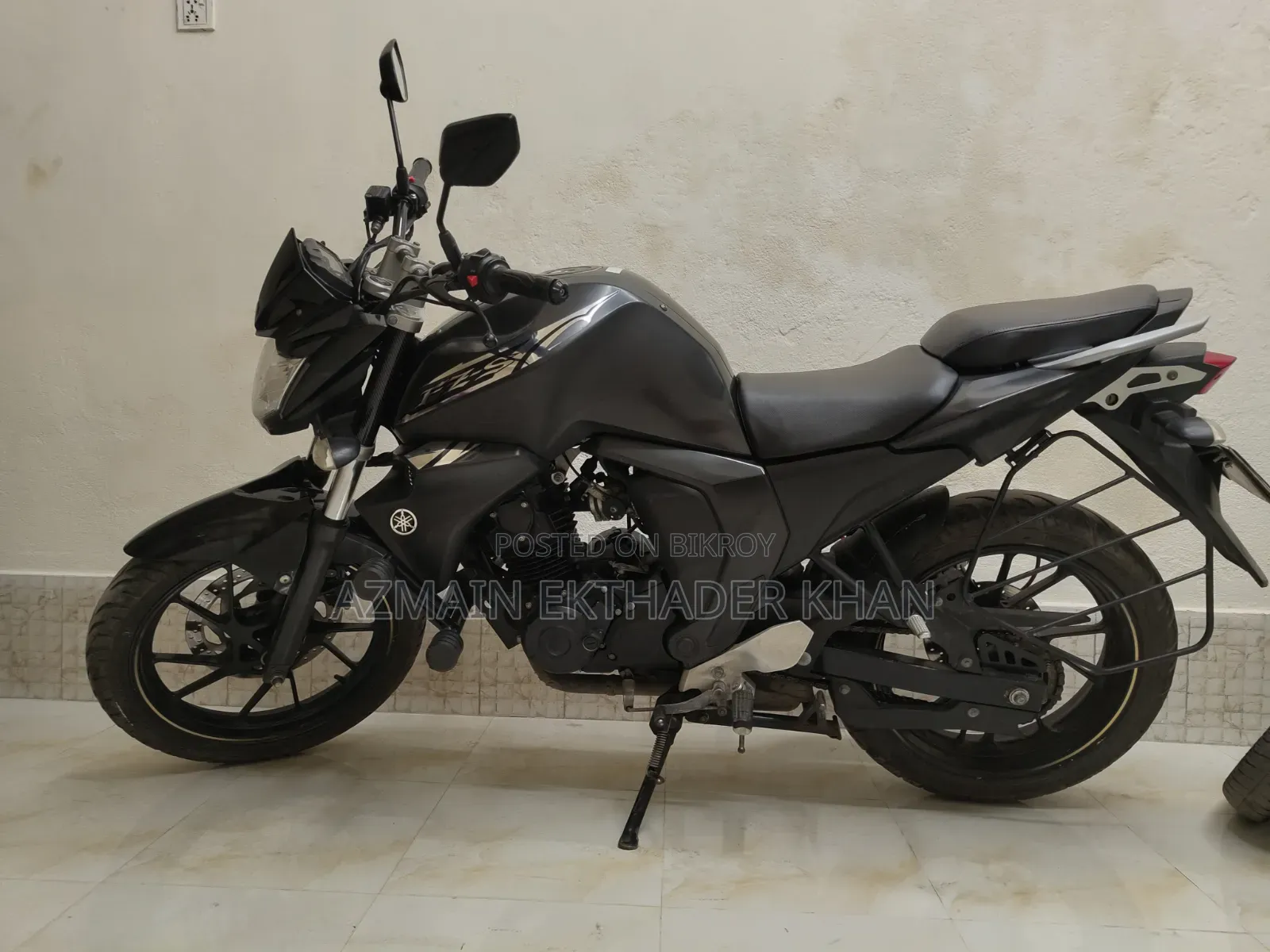 Yamaha FZS V2 2023 Black