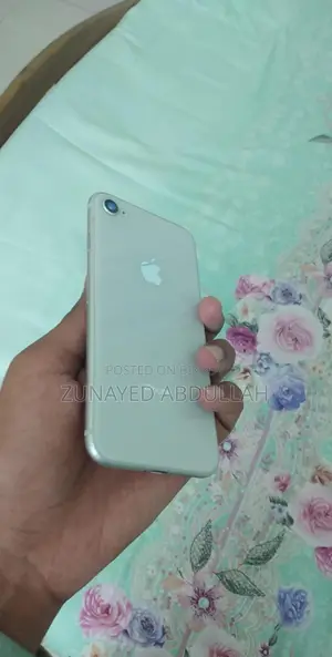Apple iPhone 8 64 GB White