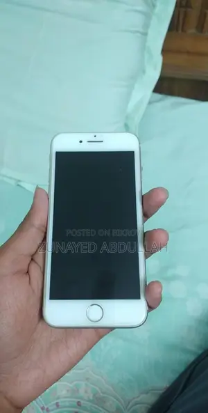Apple iPhone 8 64 GB White