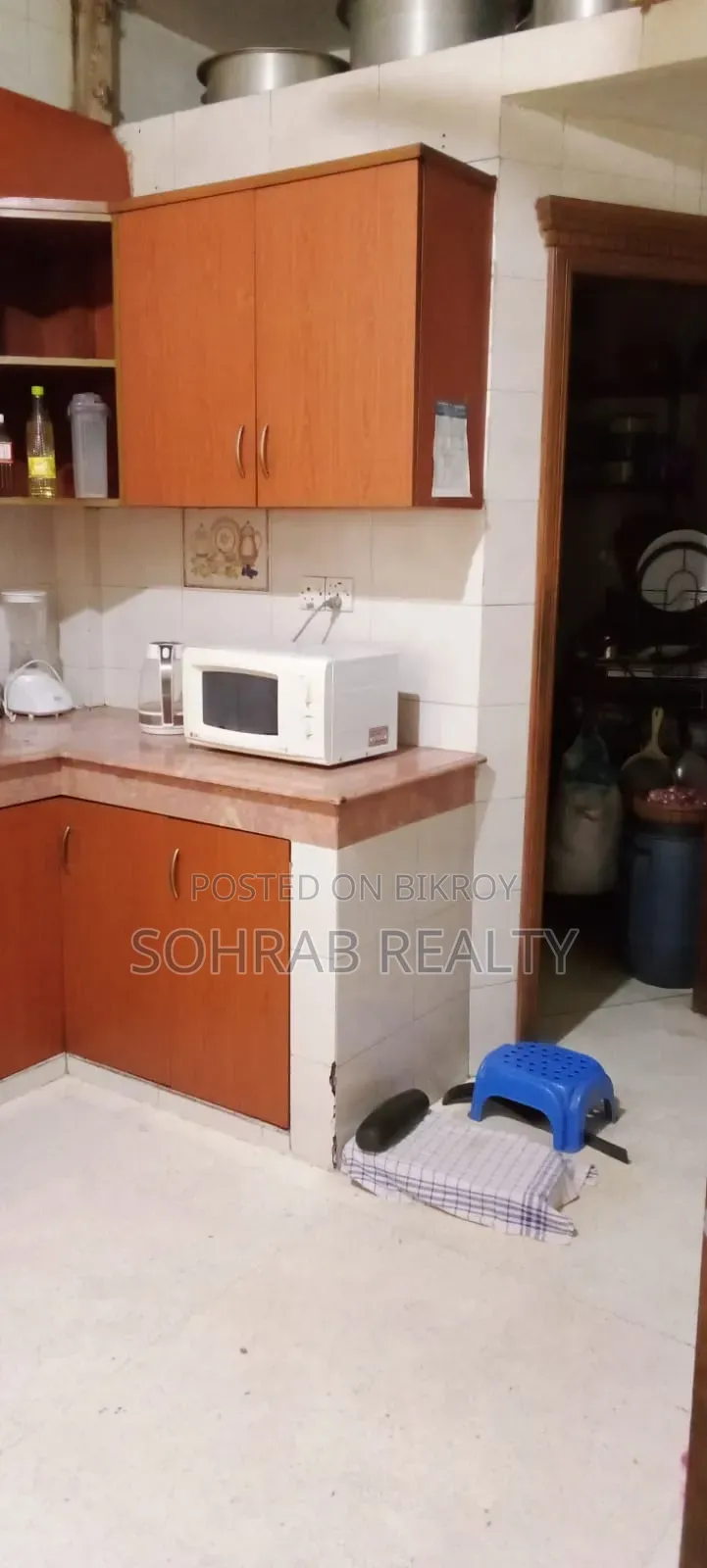 4bdrm Apartment in Sohrab Realty, Uttara for sale