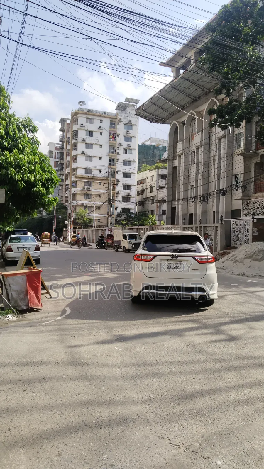 4bdrm Apartment in Sohrab Realty, Uttara for sale