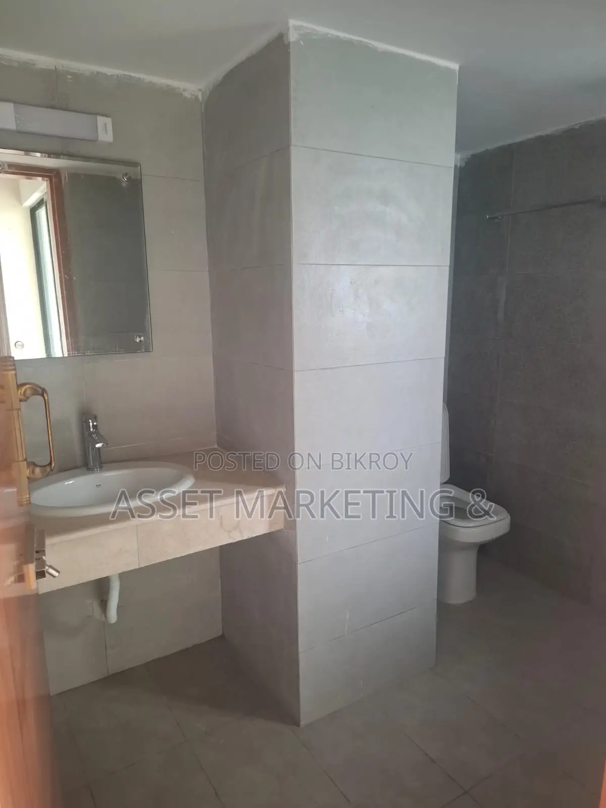 3bdrm Apartment in Hatirpool, Dhanmondi for sale