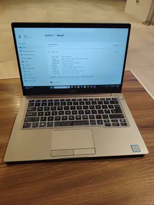 Laptop Dell 3GB Intel SSD 256GB