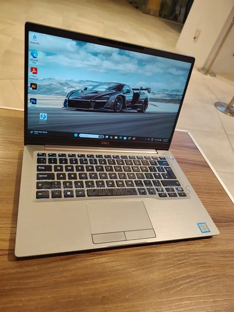 Laptop Dell 3GB Intel SSD 256GB