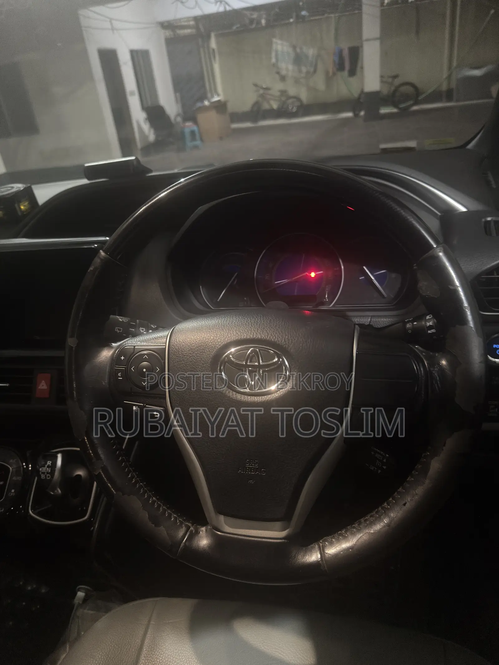 Toyota Esquire 2.0 AWD (7 seater) 2020 Pearl